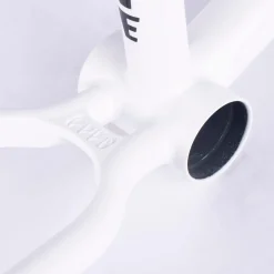 CULT CREW Frames<Biggie Frame / devon smillie signature / white