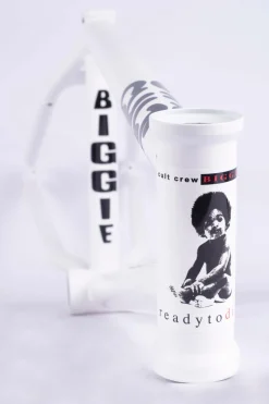 CULT CREW Frames<Biggie Frame / devon smillie signature / white