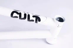 CULT CREW Frames<Biggie Frame / devon smillie signature / white